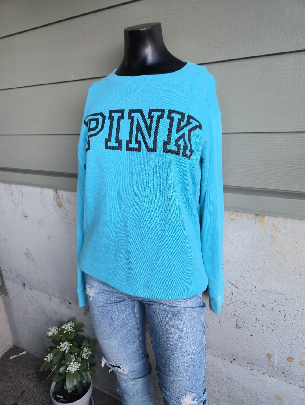 PINK Victoria's Secret Sweatshirt - Picture 3 of 10